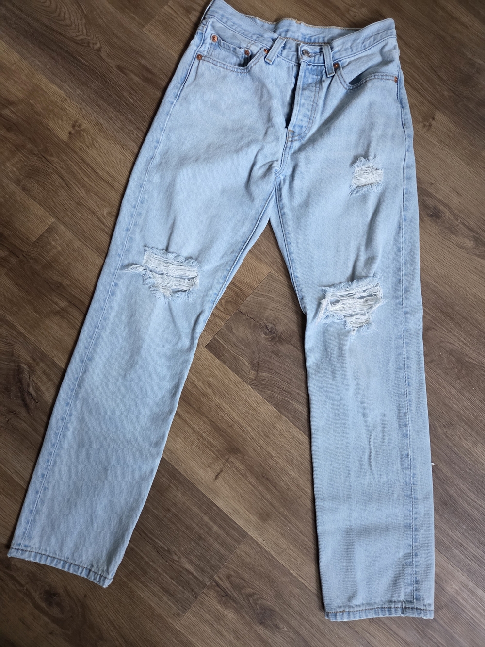 Levi's 501 Women's Light Blue Straight Jeans with Ripped Knees